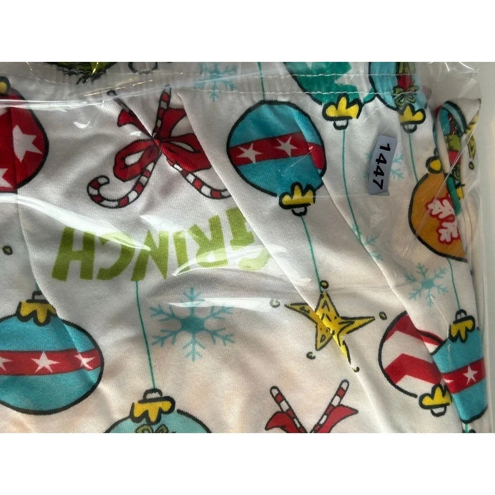 Dr Seuss The Grinch Pajama Set Girls XL 16-18 Nostalgic Christmas Holiday 2 Pc